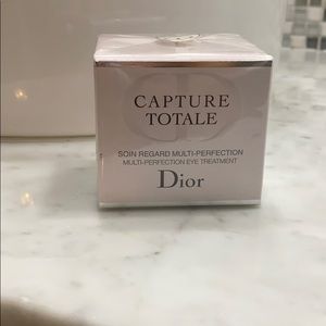 Dior Capture Totale eye cream